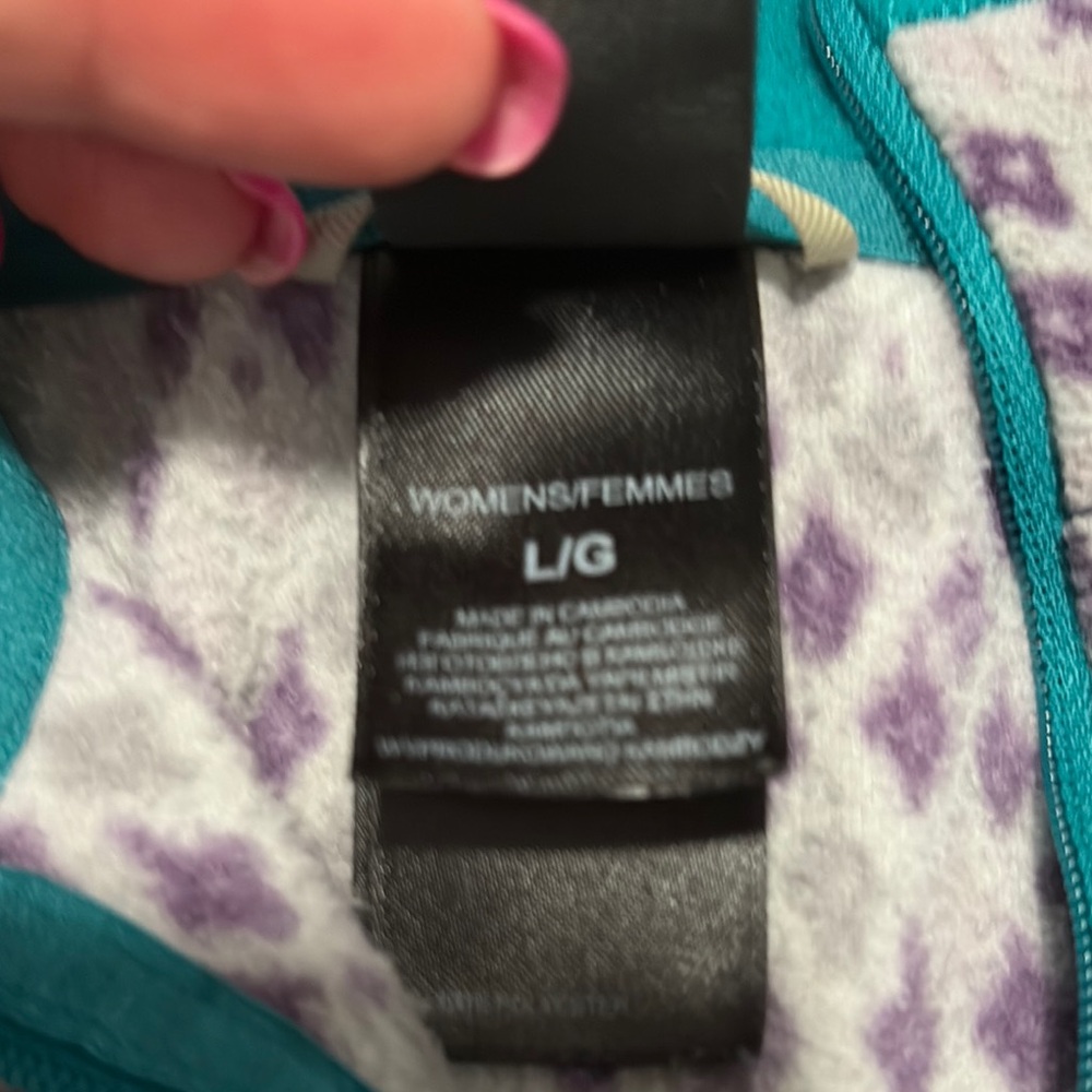 The North Face Gray and Blue Patterned Pullover - Picture 3 of 5